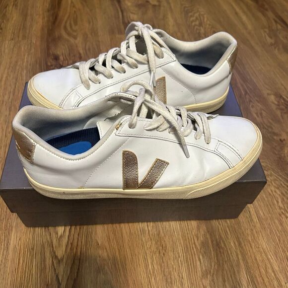 VEJA white gold walking casual lace up low top shoes sneakers women's 10 - Picture 8 of 8